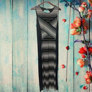 White House Black Market Black and White Maxi Dress